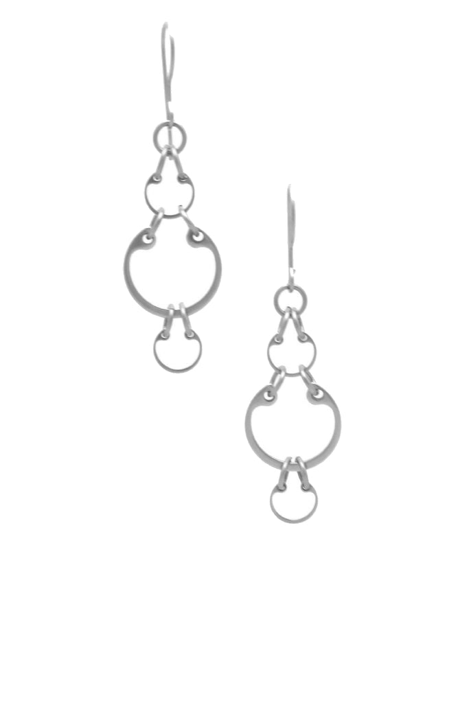 Small Alternating Earrings by Wraptillion: little linked chain circle dangle earrings in alternating sizes